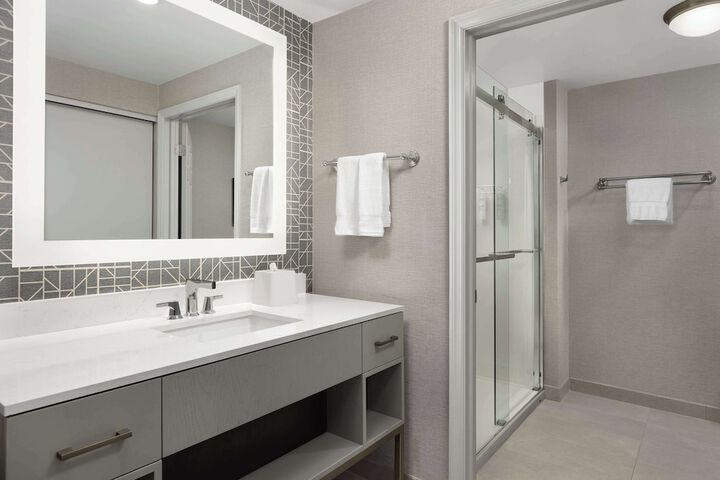 Bathroom shower