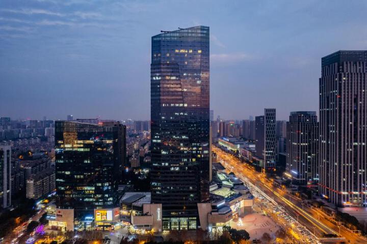 The Hotel V Hefei Swan Lake