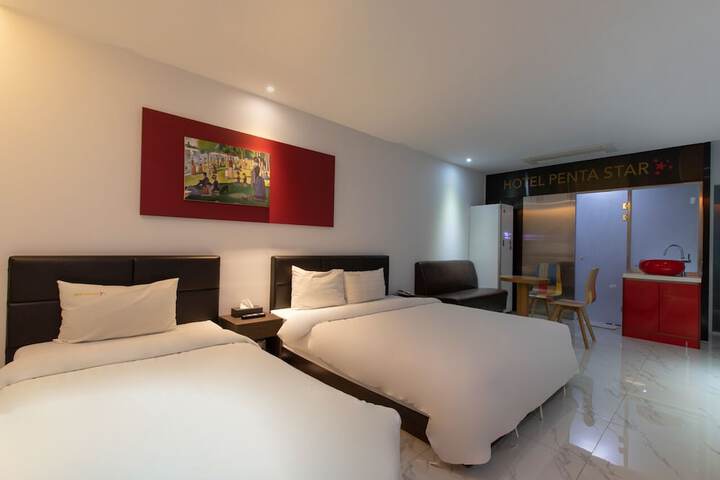 Room 30 of 40