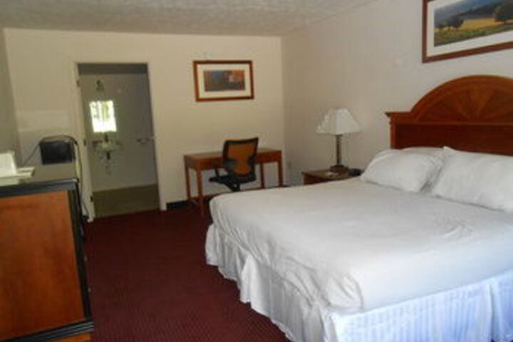 Room 38 of 60