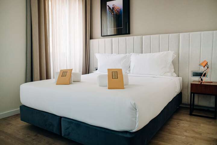 Room 16 of 164