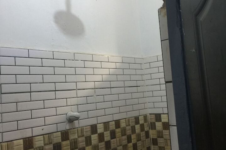 Room 15 of 15