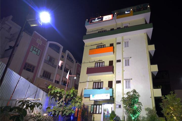 OYO 3590 MANDAVA SUITES