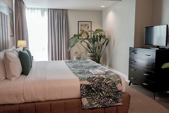 Room 28 of 51