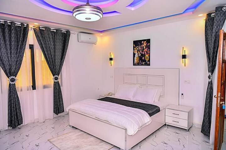 Room 2 of 11