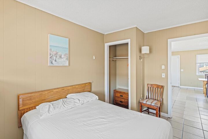 Room 19 of 42
