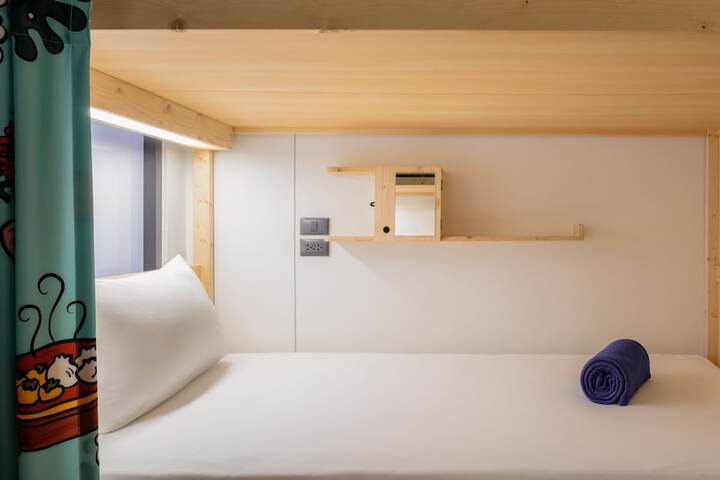 Room 54 of 180