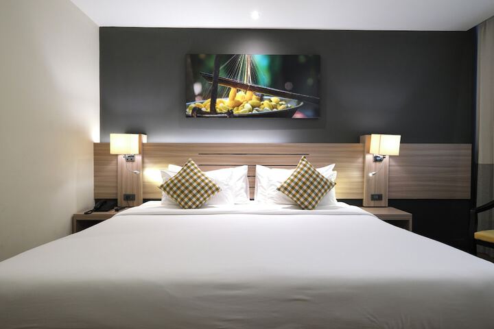 Room 21 of 44