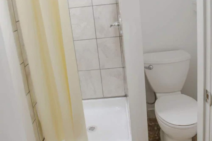 Deluxe Double Bed Shared Bathroom (7 of 20)