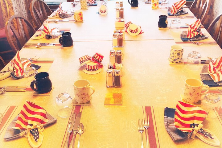 Breakfast/Coffee Service 95 of 152