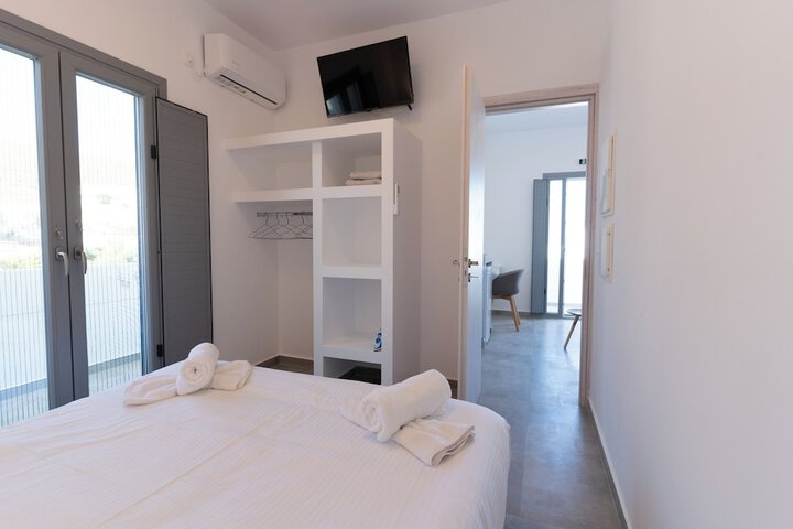Room 7 of 56