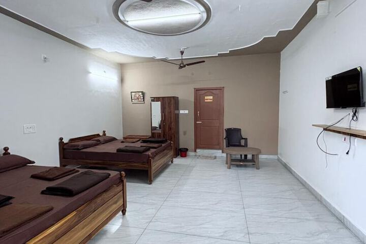 Doctors homestay annex