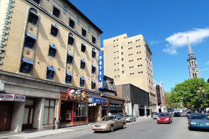 Hotel 43 of 44