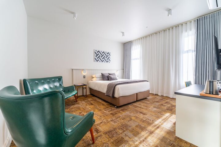 Room 15 of 53