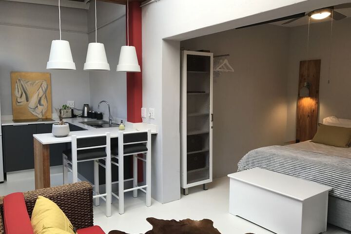 Room 10 of 60