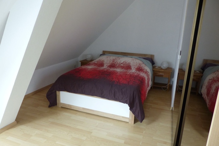 Room 2 of 8
