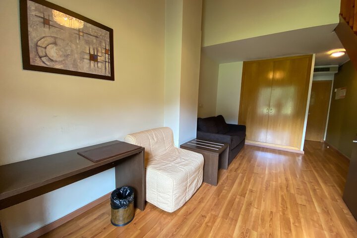 Room 7 of 44