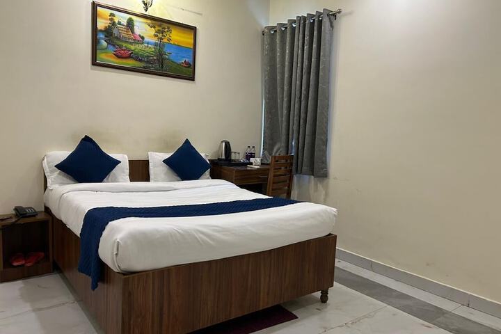 Room 5 of 21