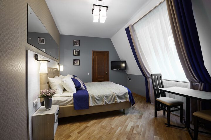 Room 15 of 58
