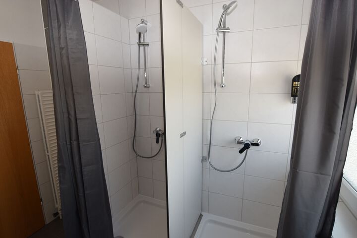 Room 2 of 11