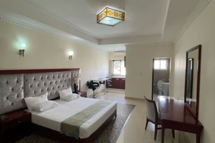 Room 14 of 56