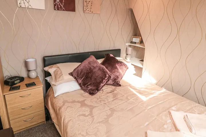 Room 3 of 11