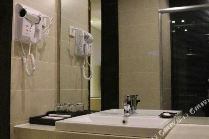 Haiyue Hotel(Baoji University of Arts and Sciences)
