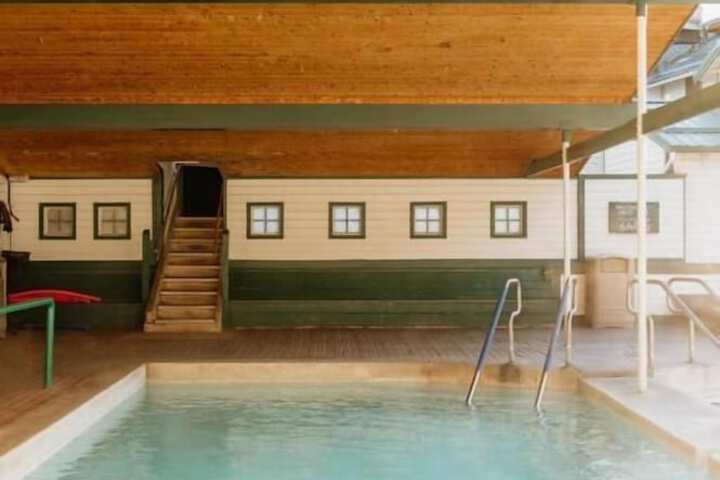 Pool 19 of 50