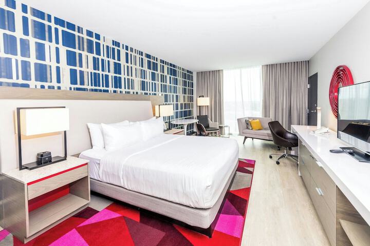 Room 43 of 120