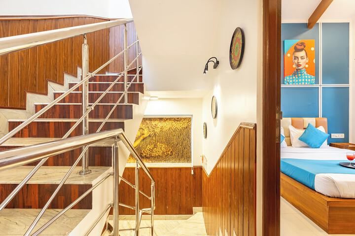 Hotel Interior 3 of 682