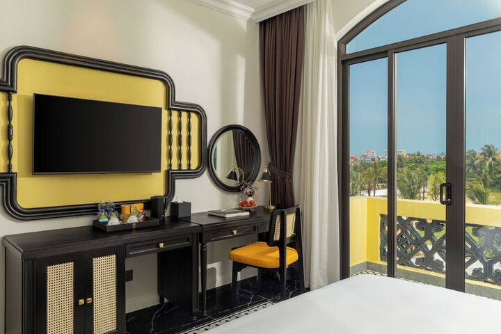Room 26 of 107
