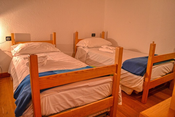 Room 2 of 18