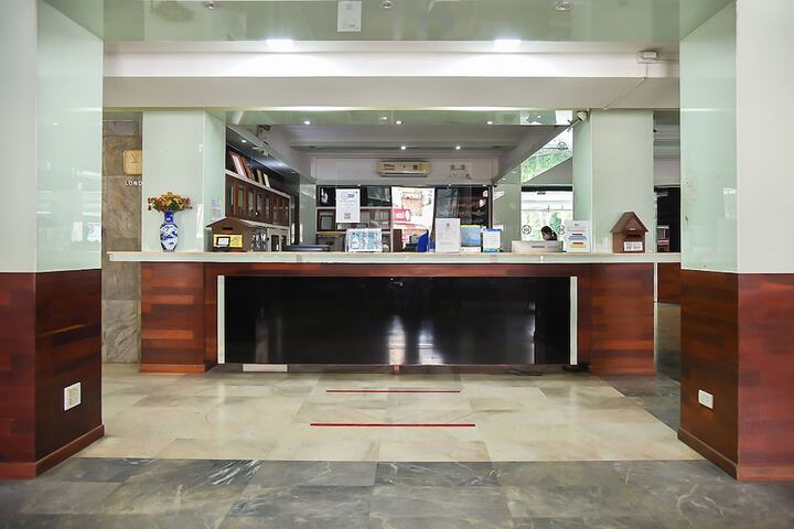 Guest Lobby