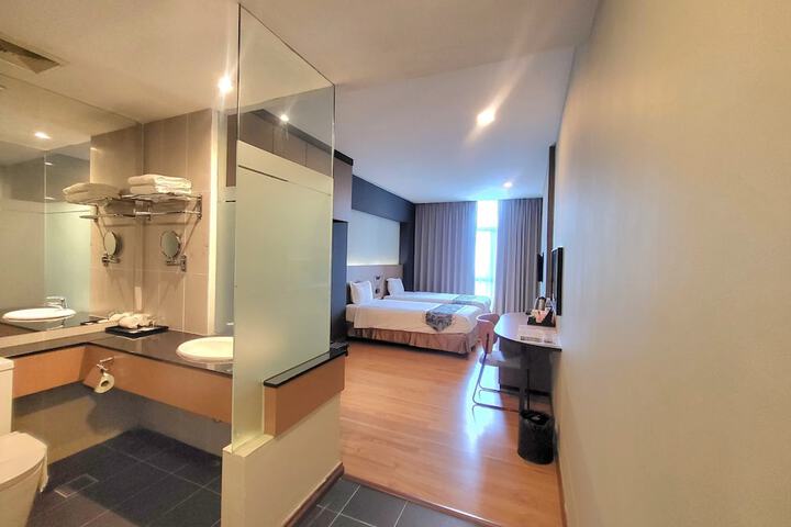 Room 43 of 55