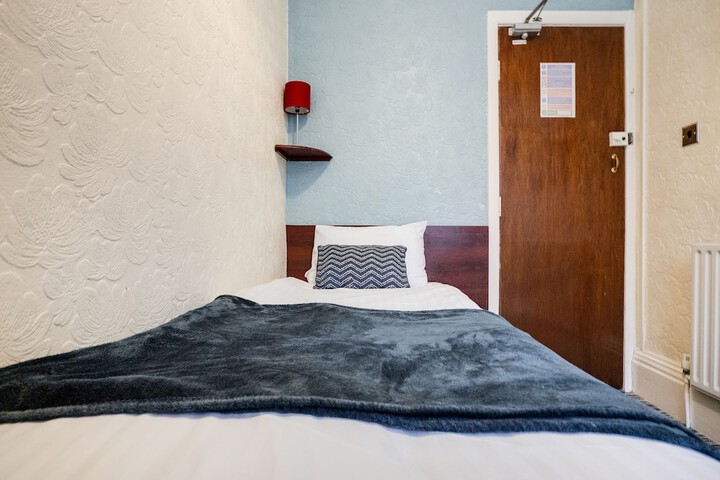 Room 19 of 24