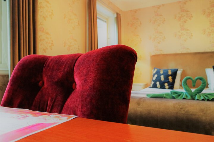 Room 35 of 334