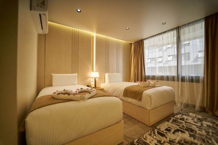 Room 18 of 35