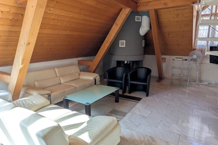 Room 46 of 91