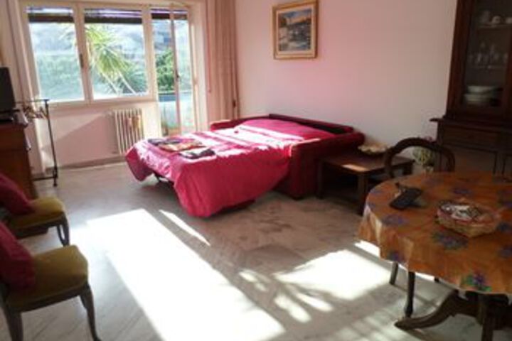 Room 5 of 20