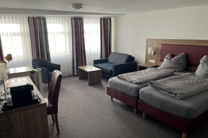 Room 5 of 29