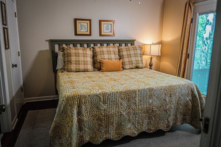 Room 16 of 232