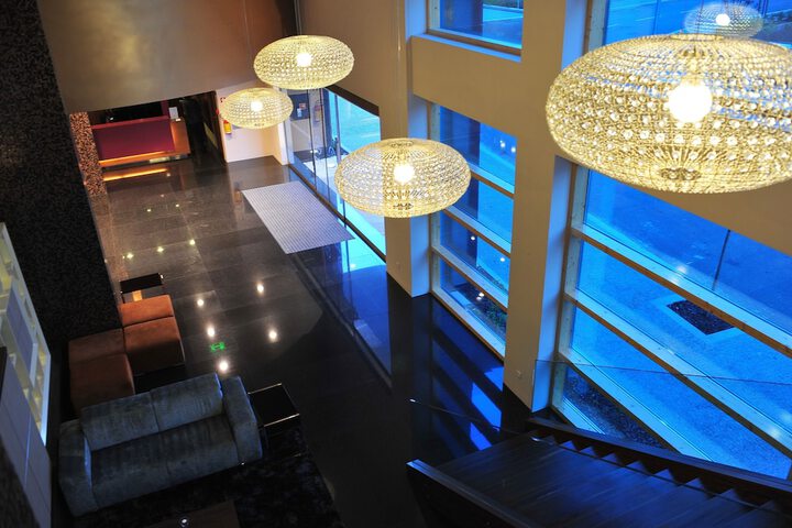 Guest Lobby
