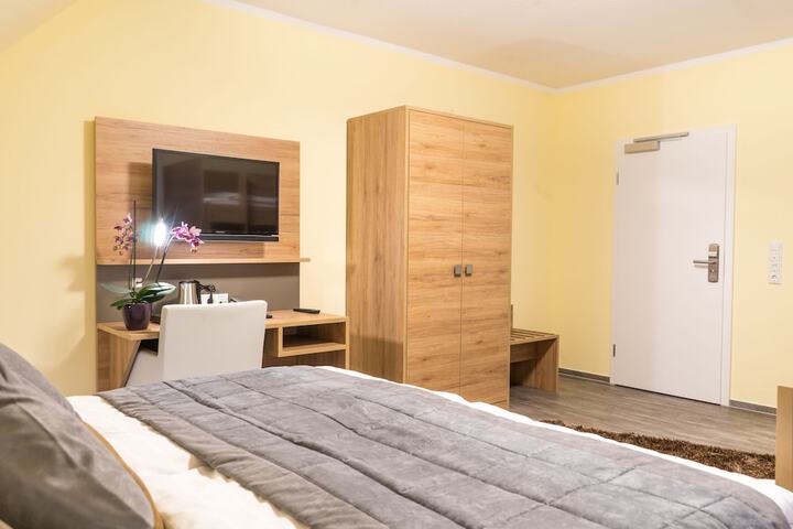 Room 30 of 58