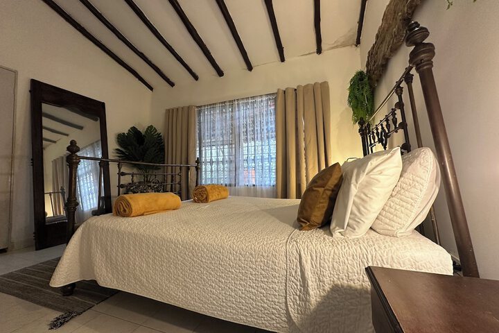 Room 3 of 44