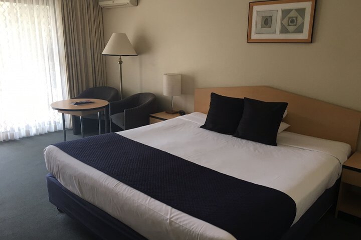 Room 7 of 34