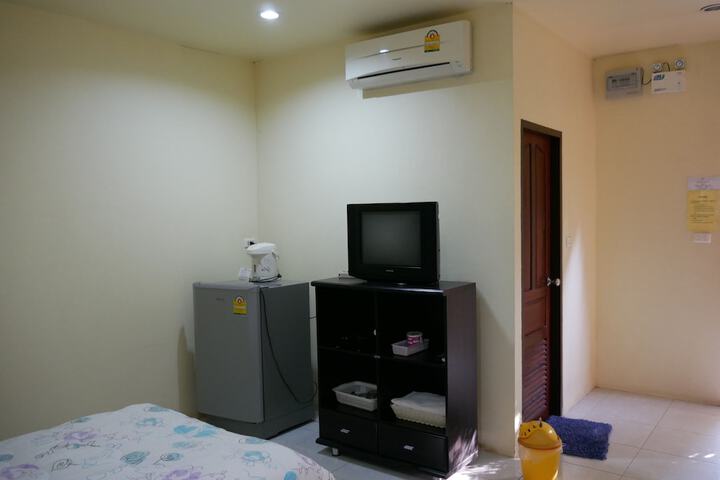 Room 25 of 74