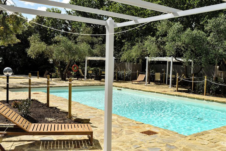Pool 72 of 100