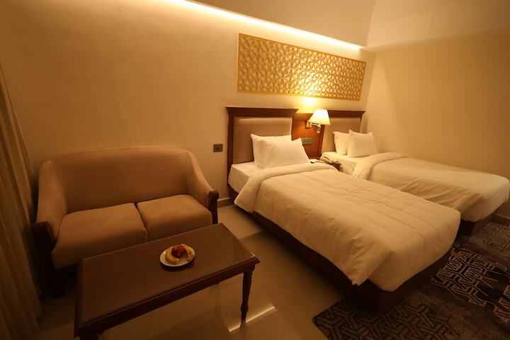 Room 10 of 63