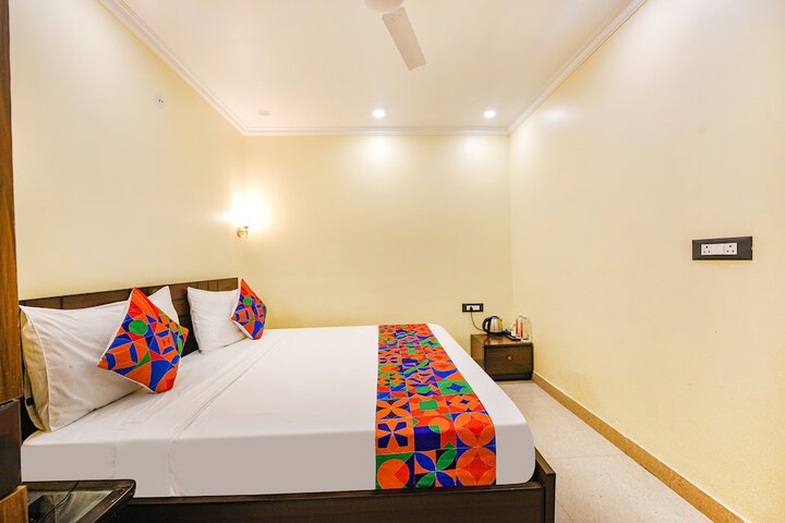 Room 12 of 35