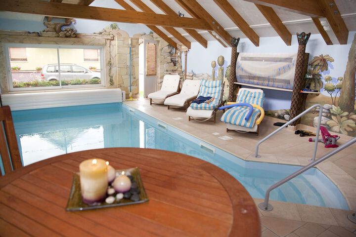 Pool 14 of 23